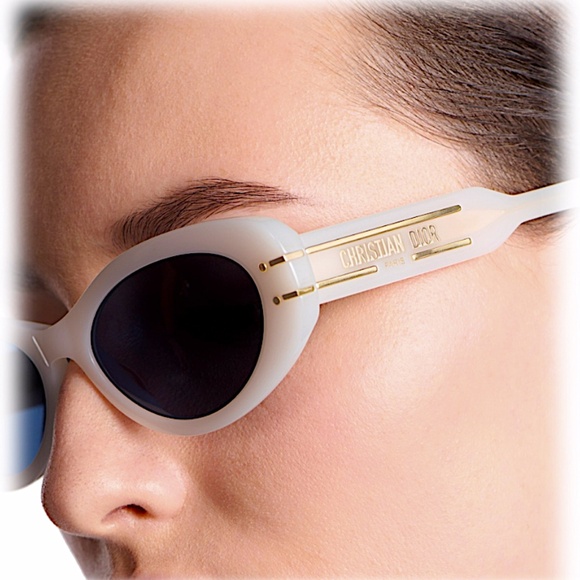 Sunglasses Round & Oval DIOR  DiorSignature B8U 53MM Butterfly Sunglasses - Picture 1 of 11